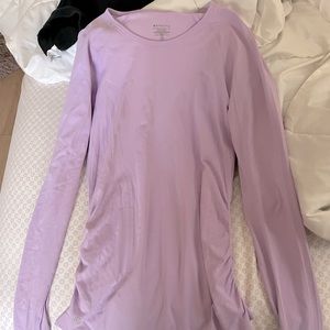 super cute and comf athletic top!!